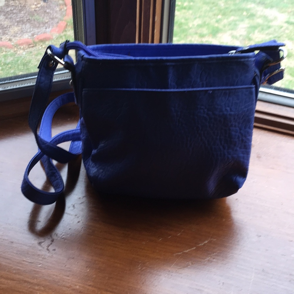 Handbag - Picture 2 of 5